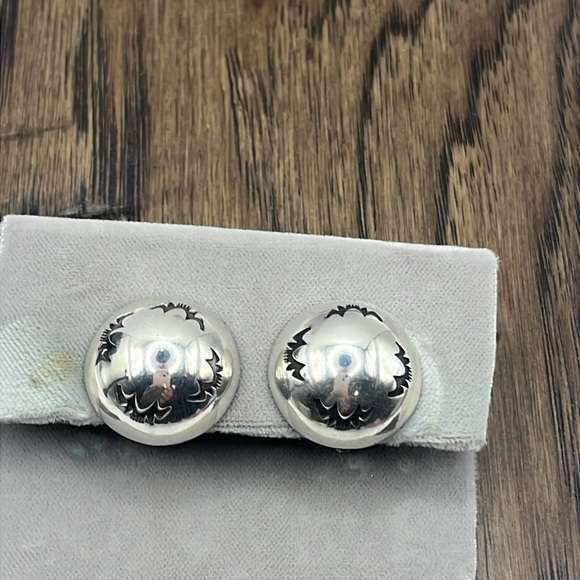 Polished Sterling Silver Button Earrings Clip on Etched in Black Halloween - Picture 6 of 11